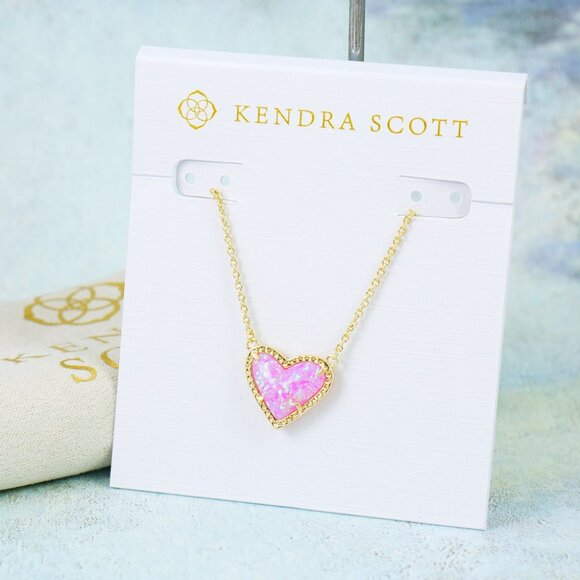 Kendra Scott Ari Heart Bubblegum Pink Kyocera Opal pendant necklace Gold Plated - Picture 2 of 5